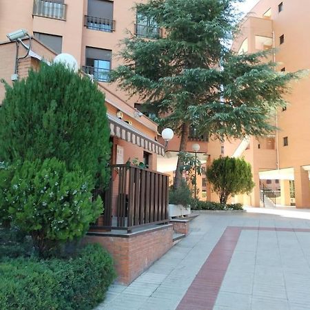 Apartamento Wanda Ifema Aeropuerto Madrid Jc Exterior foto