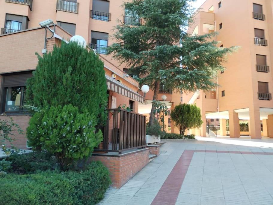 Apartamento Wanda Ifema Aeropuerto Madrid Jc Exterior foto