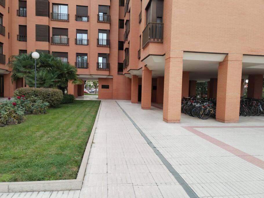 Apartamento Wanda Ifema Aeropuerto Madrid Jc Exterior foto