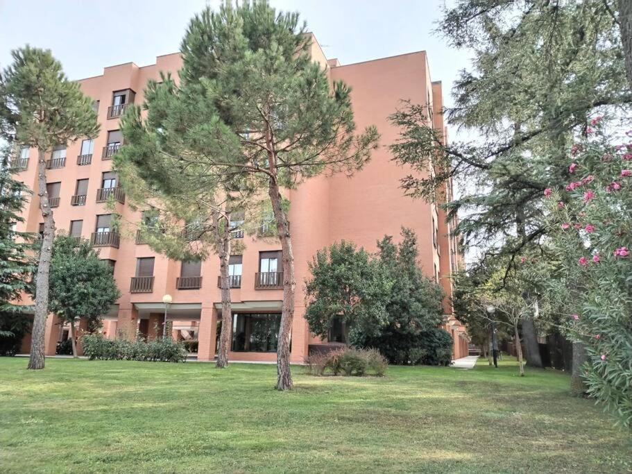 Apartamento Wanda Ifema Aeropuerto Madrid Jc Exterior foto