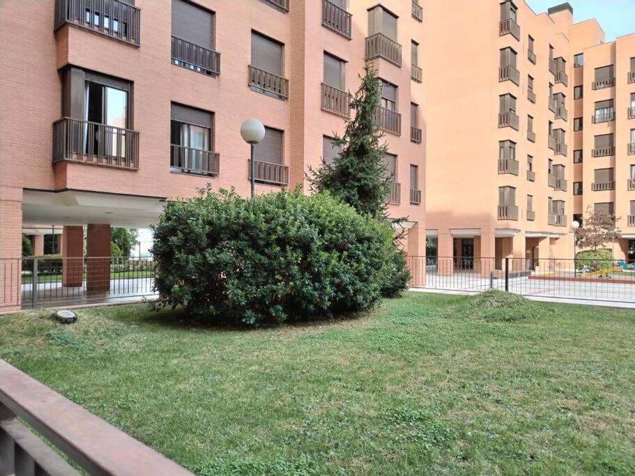 Apartamento Wanda Ifema Aeropuerto Madrid Jc Exterior foto