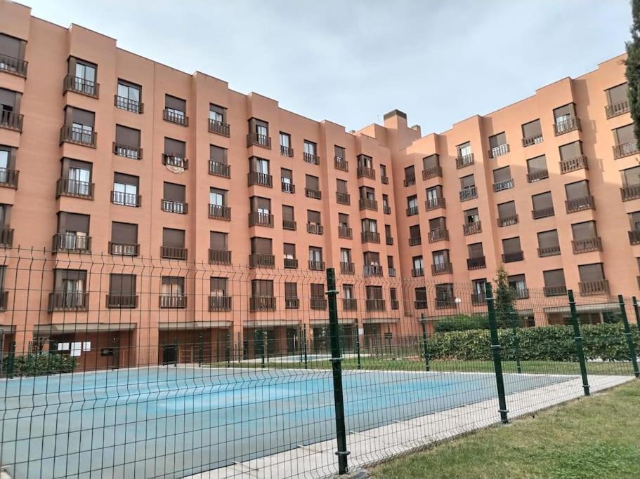 Apartamento Wanda Ifema Aeropuerto Madrid Jc Exterior foto